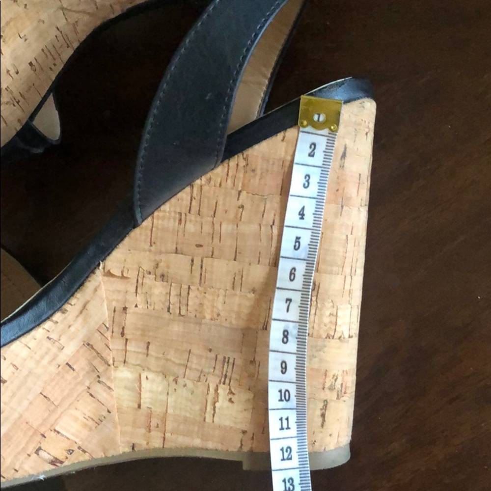 Sandals - Picture 4 of 5